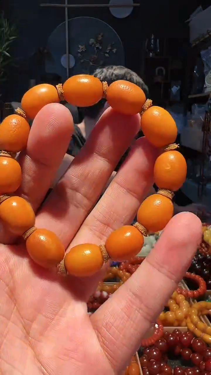【闪购商品】蜜蜡手串未镶嵌12左右藏枣