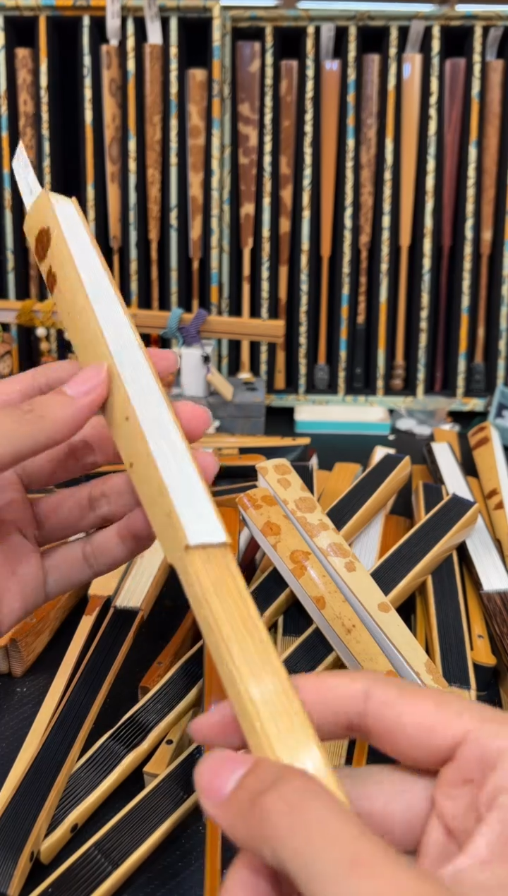 扇子小****菜扇子扇子花瓶头