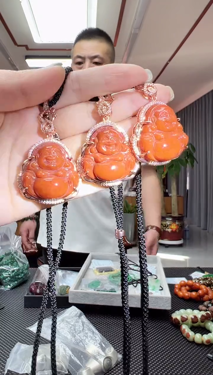 【闪购商品】翡翠挂件未镶嵌佛/多样性发货其中发一