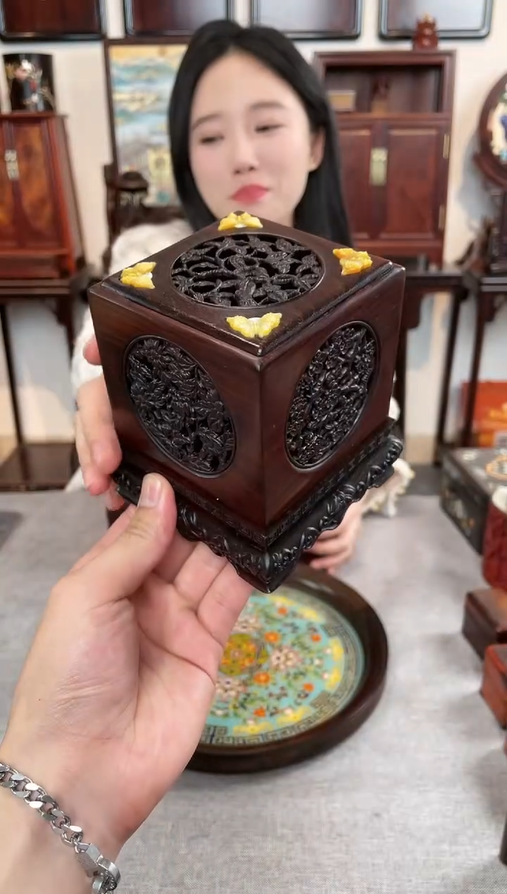 【闪购商品】红酸枝木类成套家具香炉