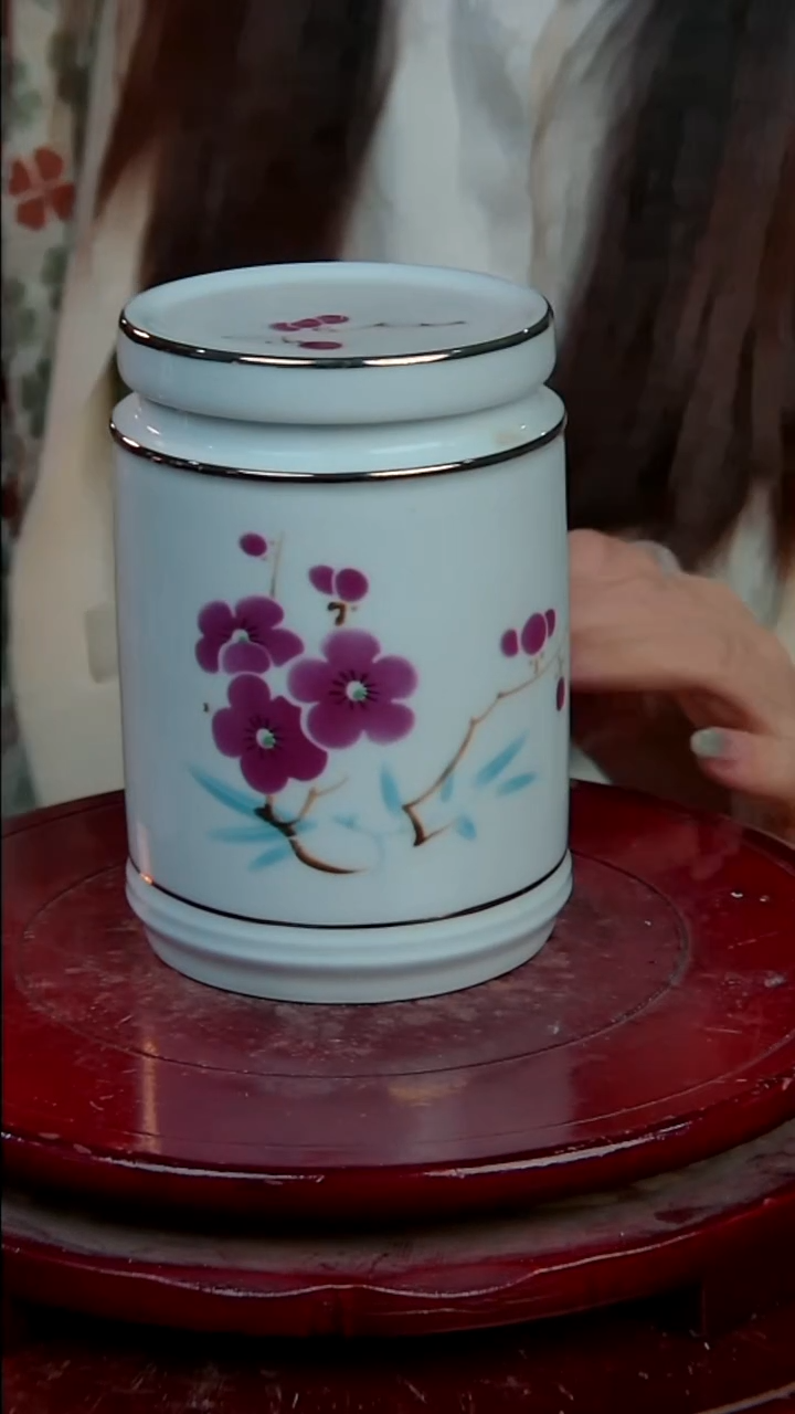 摆件陶景德镇陶瓷摆件翠竹红梅小茶叶罐