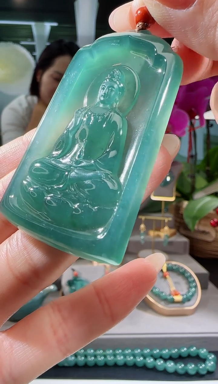 【闪购商品】翡翠吊坠(不含链)未镶嵌观音