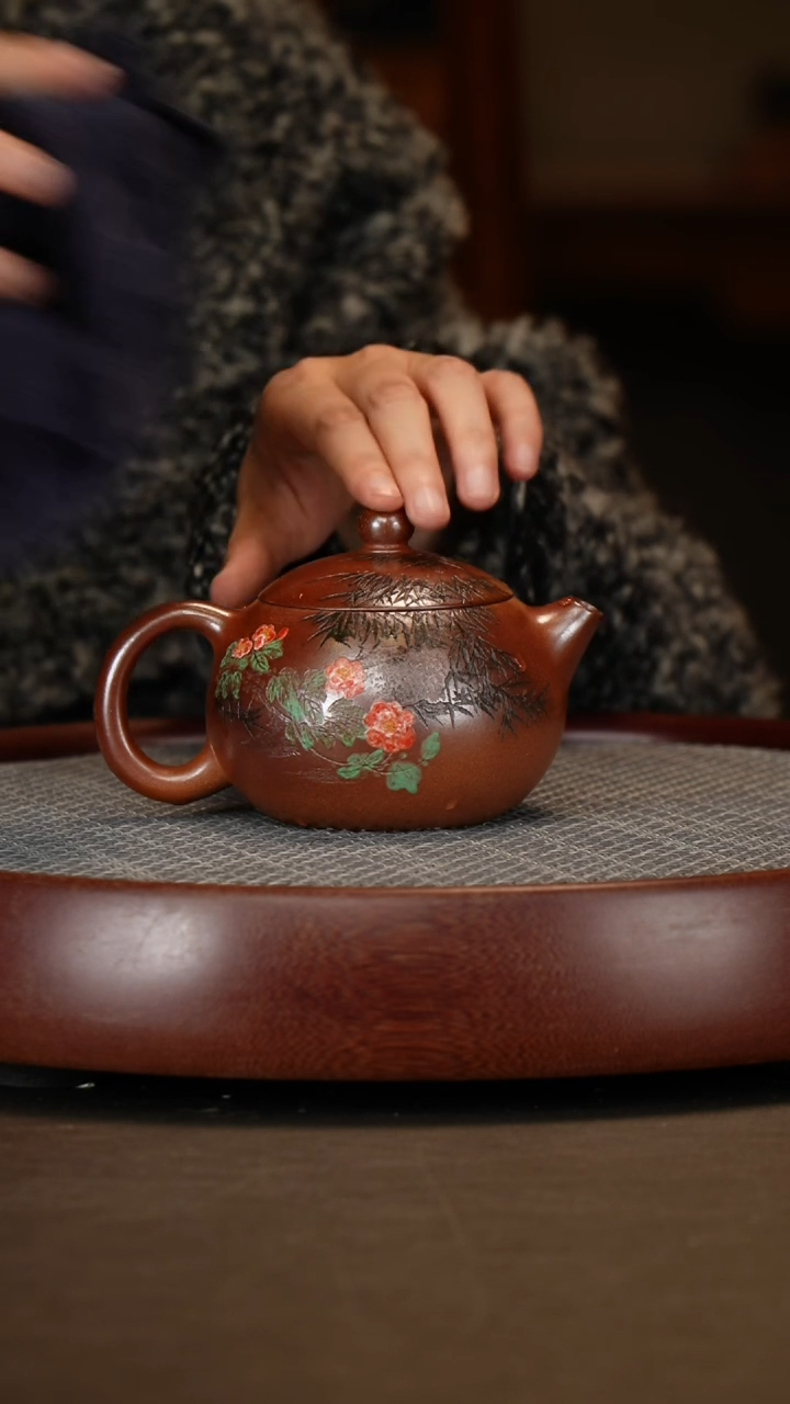 【闪购商品】紫砂茶壶火云烧胭脂红西施国色天香+对联300cc