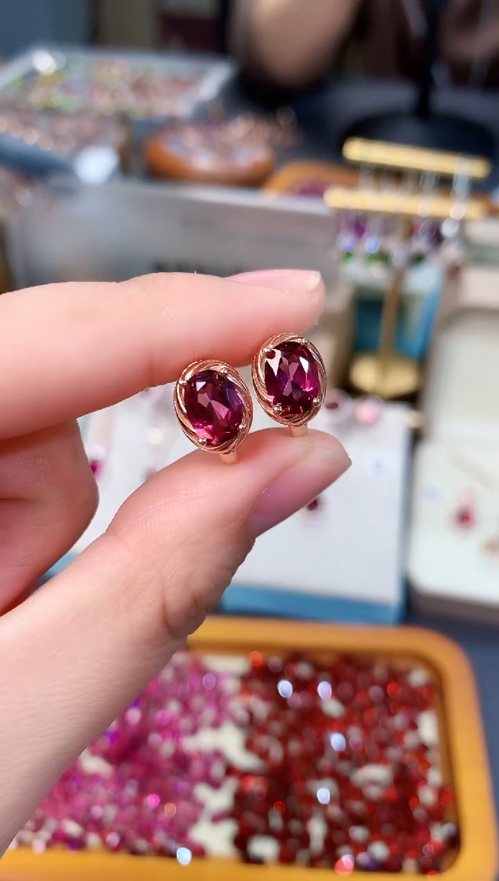 【闪购商品】石榴石耳扣银S925镶嵌天然镁铝