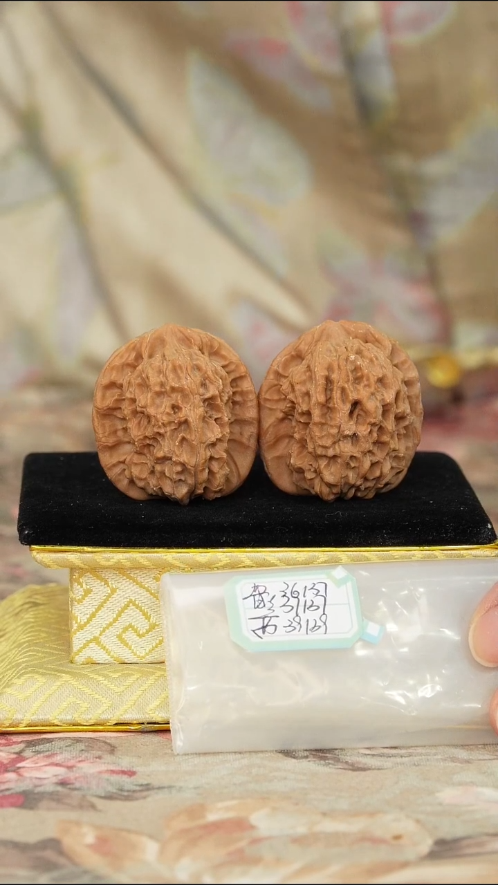 文玩核桃把件非嫁接马老四