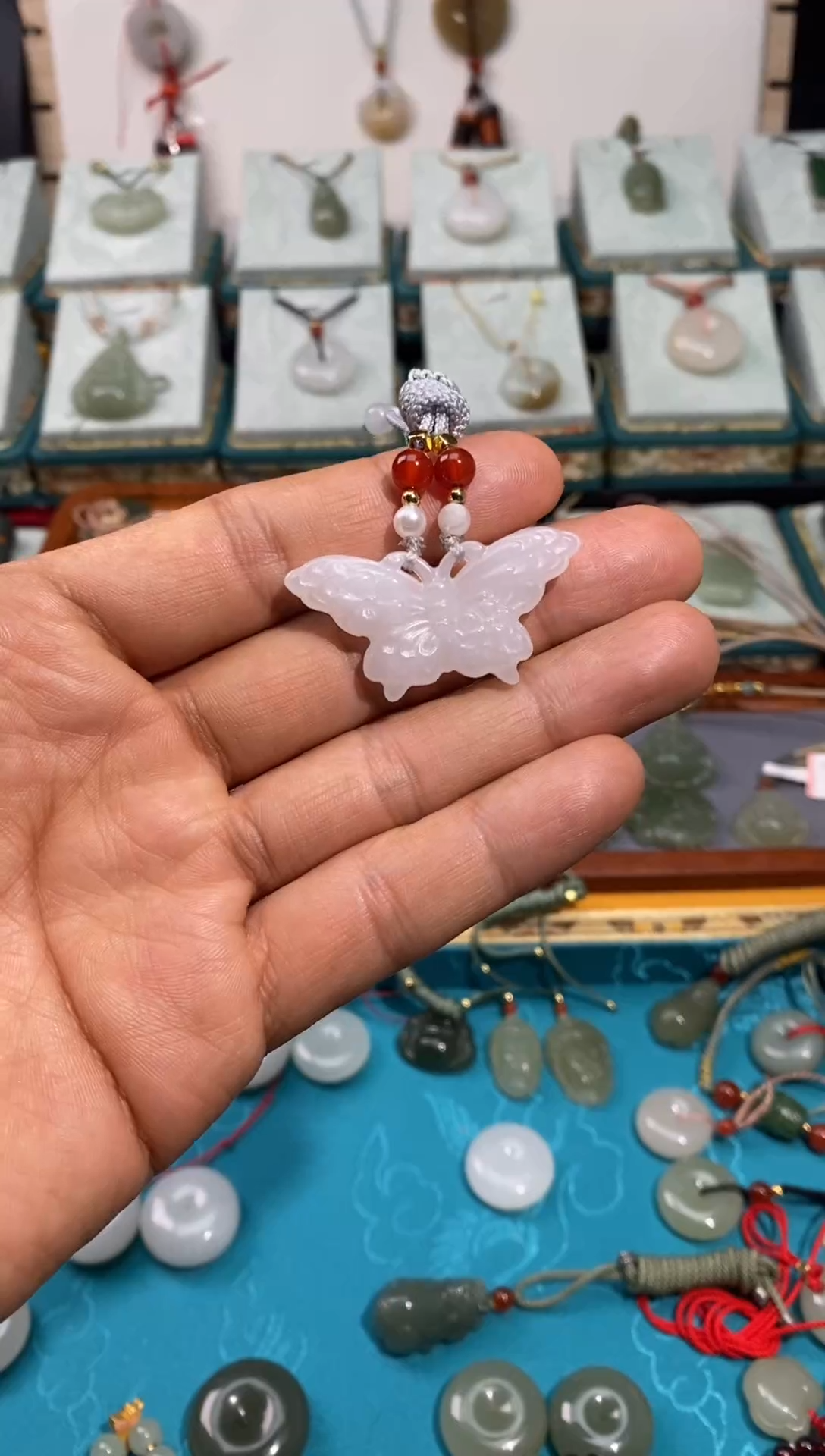 【闪购商品】和田玉颈饰未镶嵌蝴蝶