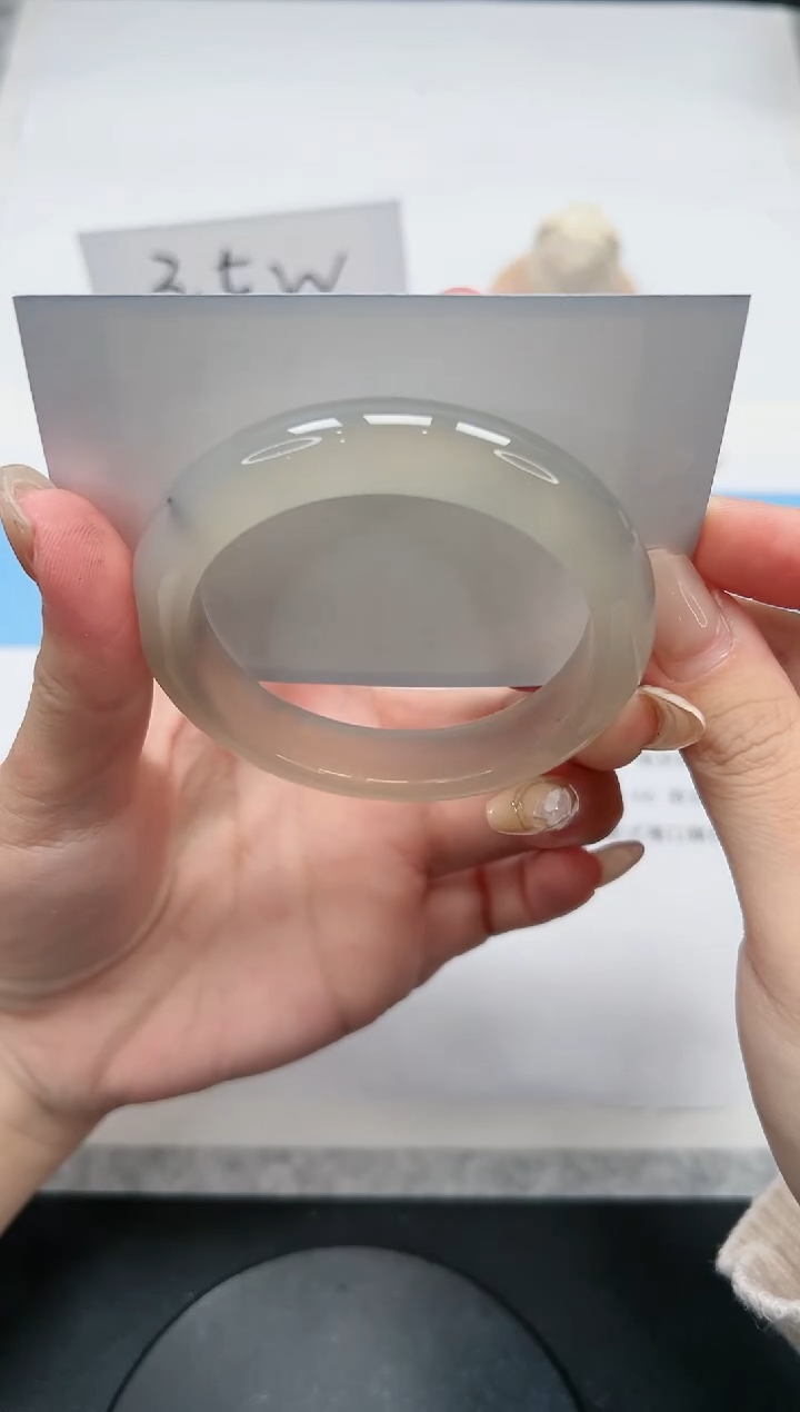 【闪购商品】石英质玉手镯未镶嵌223/草花55.8