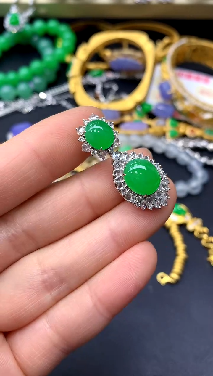 颈饰18K金镶嵌翡翠564-中国好珍宝