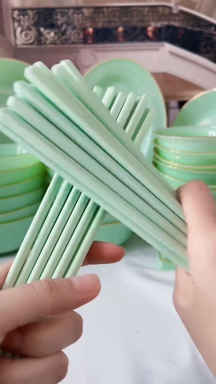 【闪购商品】... 玉瓷筷子10双福利价格   
