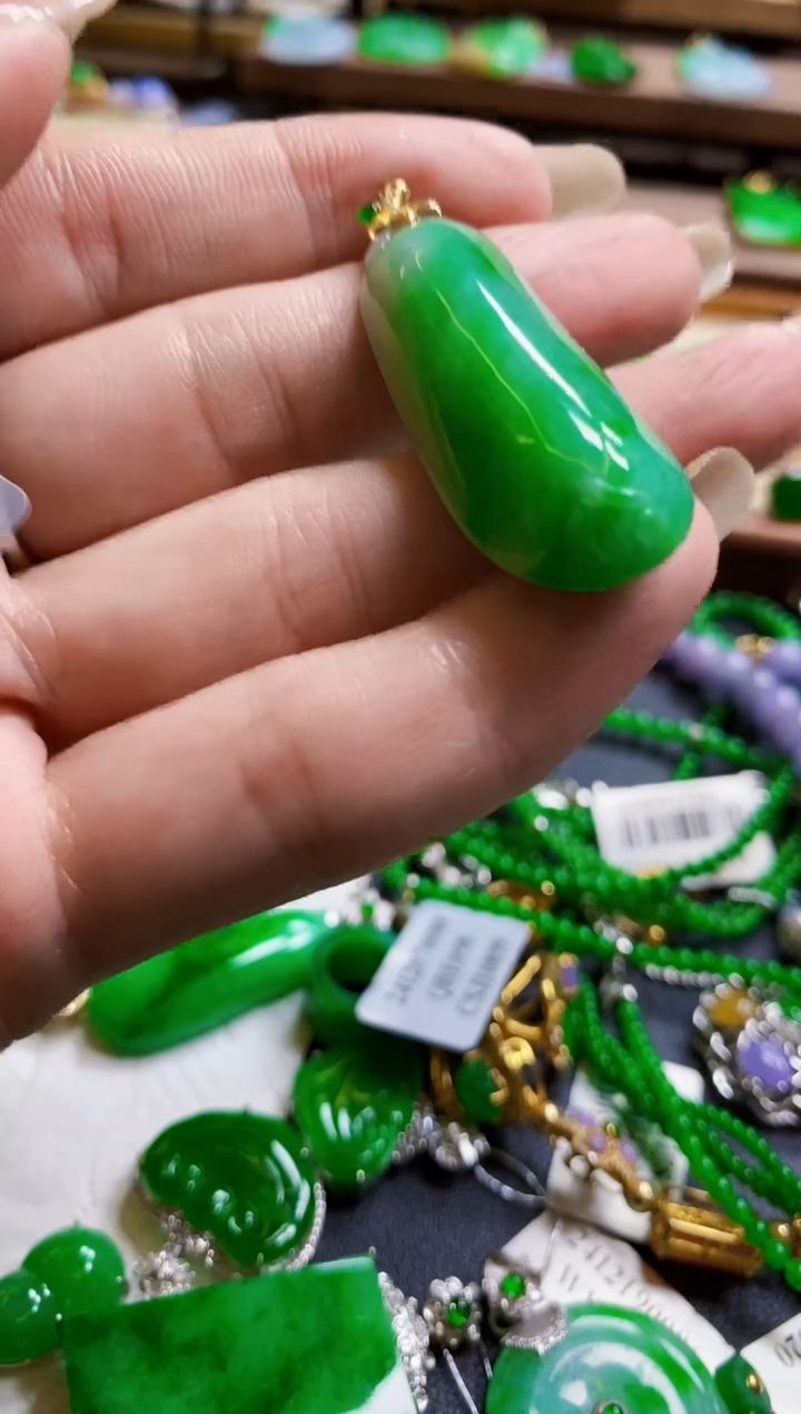 【闪购商品】定制翡翠18K金镶嵌瓜