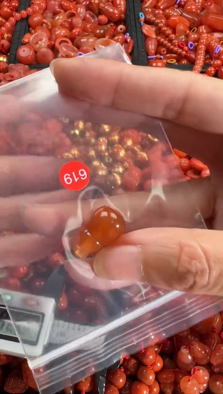 【闪购商品】南红玛瑙颈饰未镶嵌1
