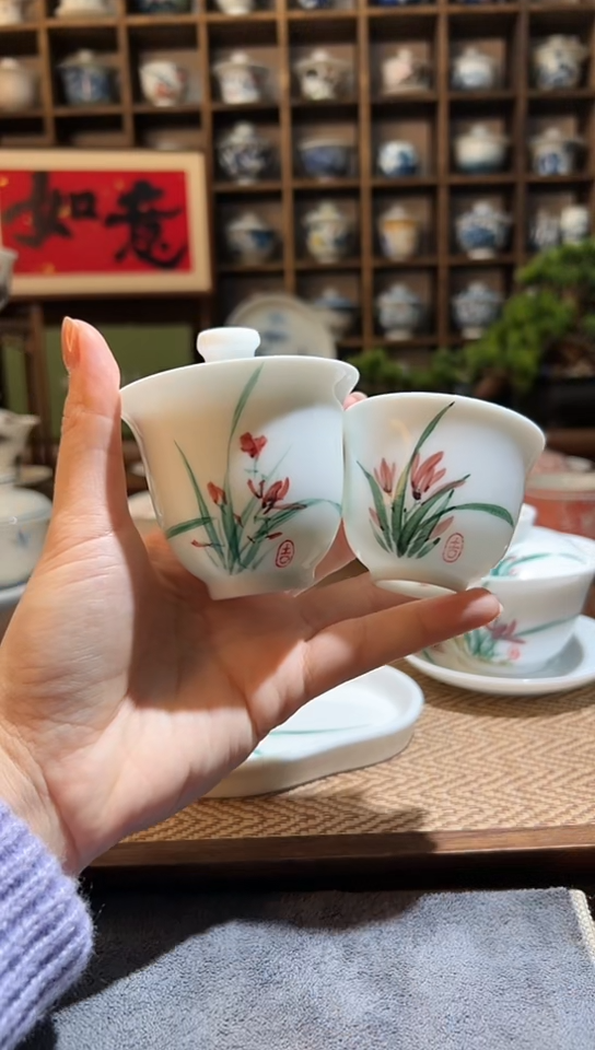 【闪购商品】五彩兰花小盖碗+兰花杯