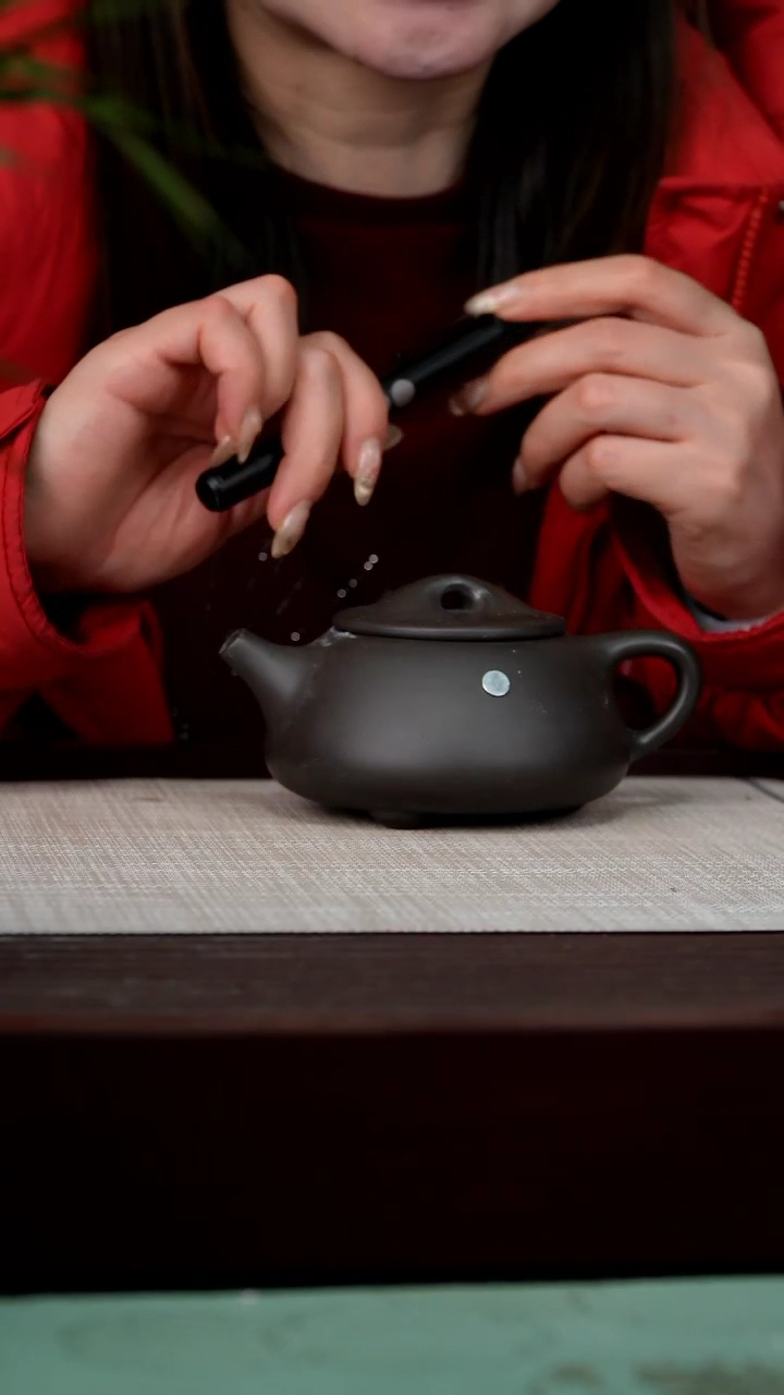 【闪购商品】宜兴原矿紫砂壶茶壶260C