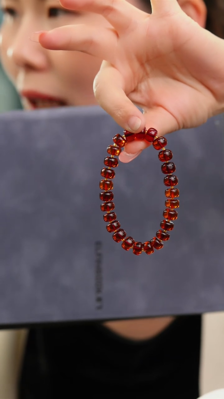 【闪购商品】琥珀手链未镶嵌血珀老型9*5设计款手串