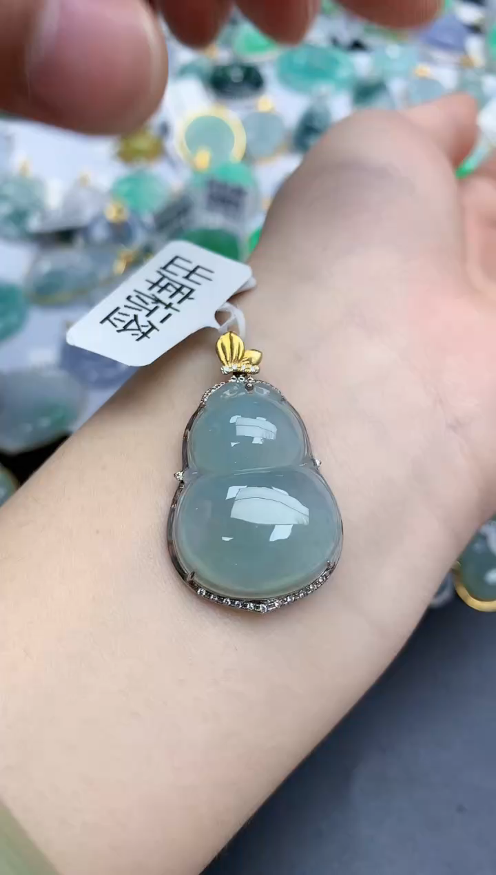 【闪购商品】翡翠颈饰18K金镶嵌天然缅甸翡翠A货