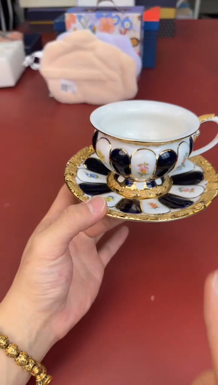【闪购商品】瓷片新号开播全场漏@@H946