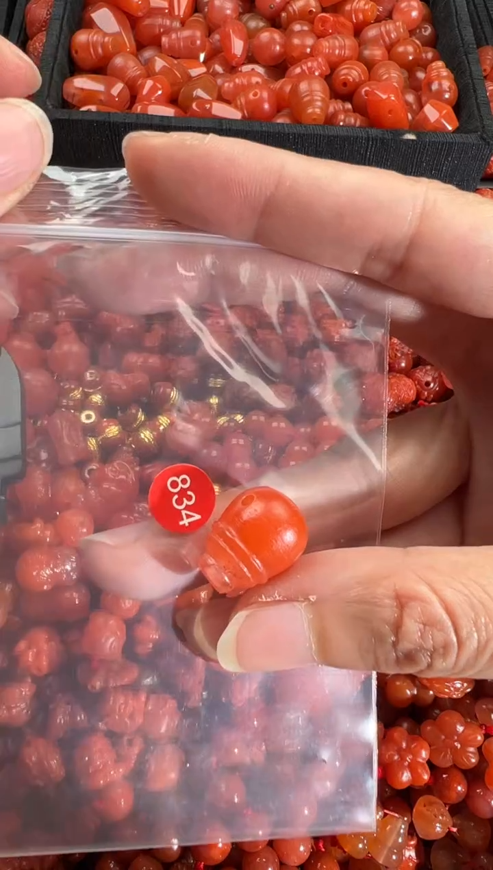 【闪购商品】南红玛瑙颈饰未镶嵌1