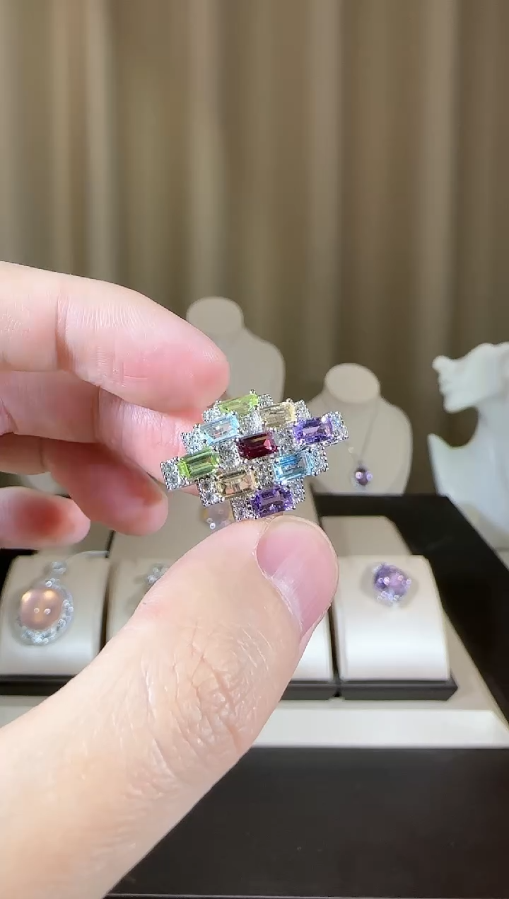 【闪购商品】托帕石戒指银S925镶嵌多彩宝石设计款