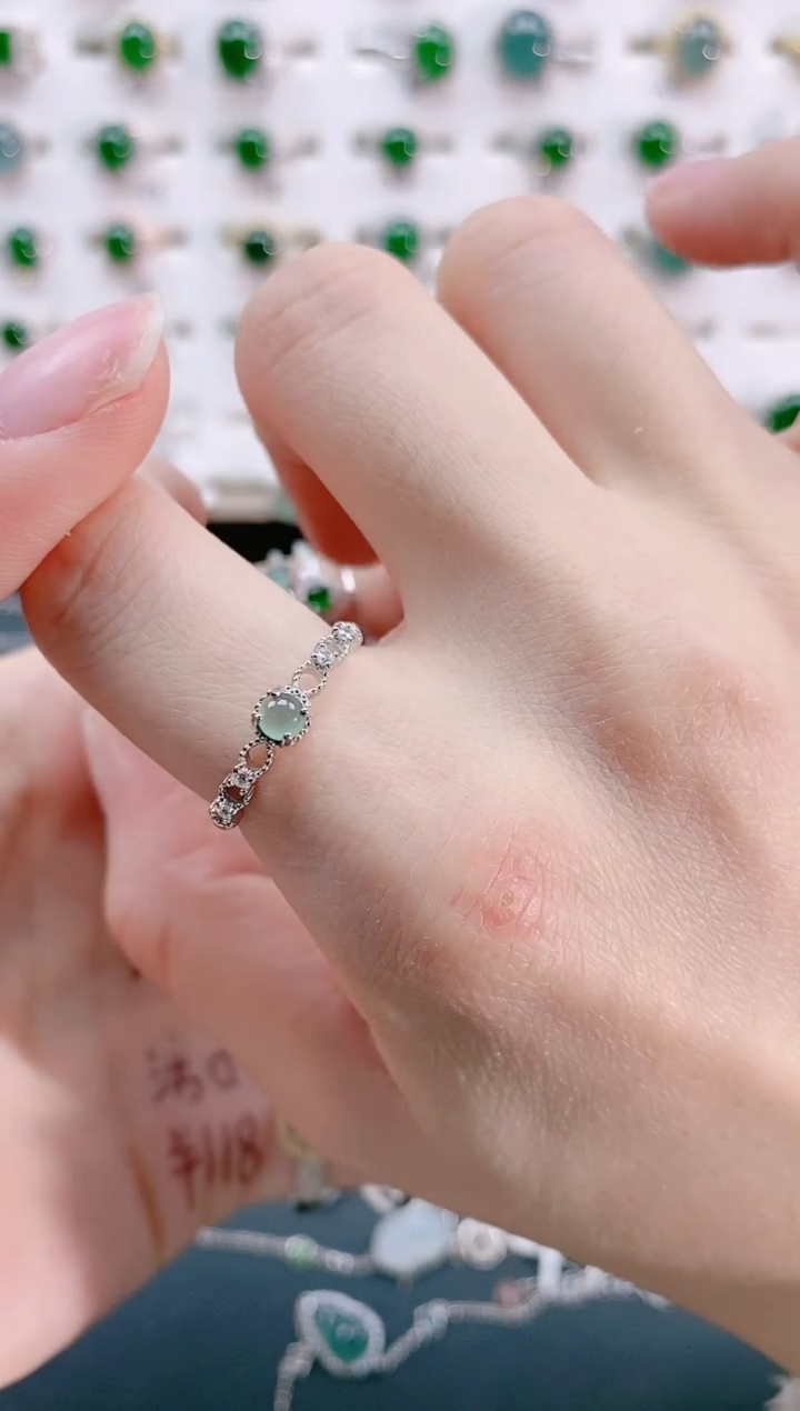 【闪购商品】翡翠戒指银S925镶嵌天然翡翠