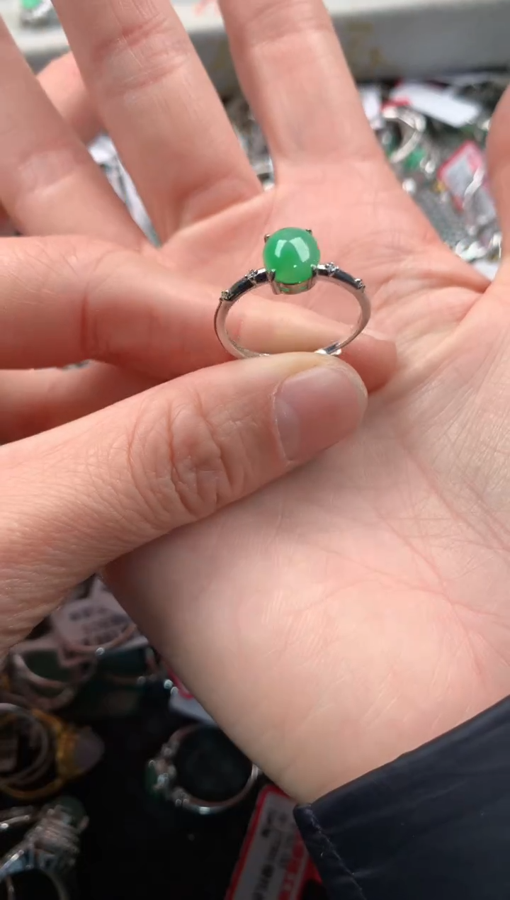 银S925镶嵌戒指翡翠666       91