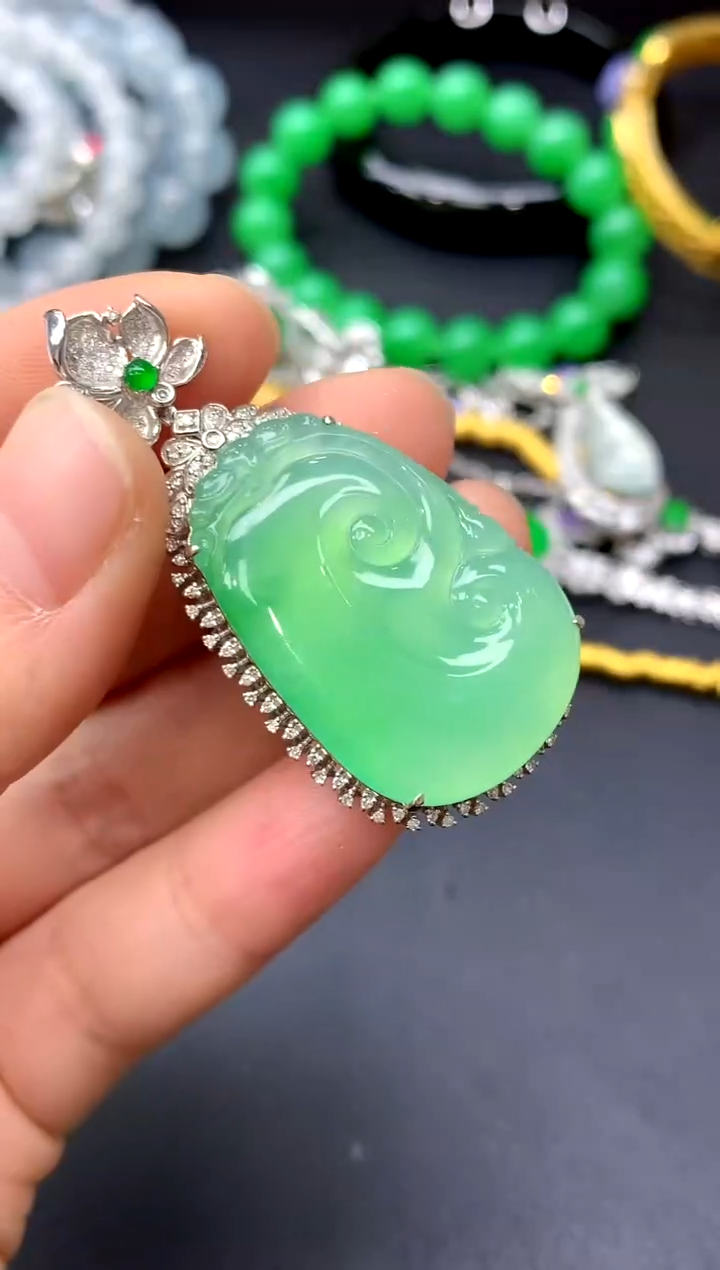 颈饰18K金镶嵌翡翠549-中国好珍宝