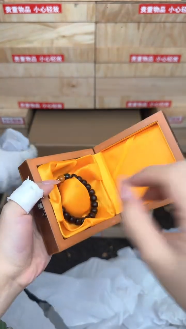 小叶紫檀三色珠商品链接@@SP063