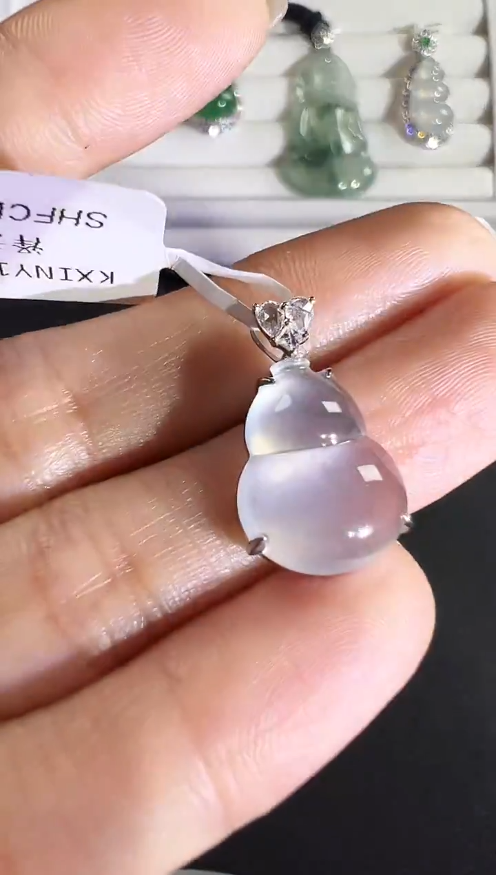 颈饰18K金镶嵌翡翠KXINY1222-002