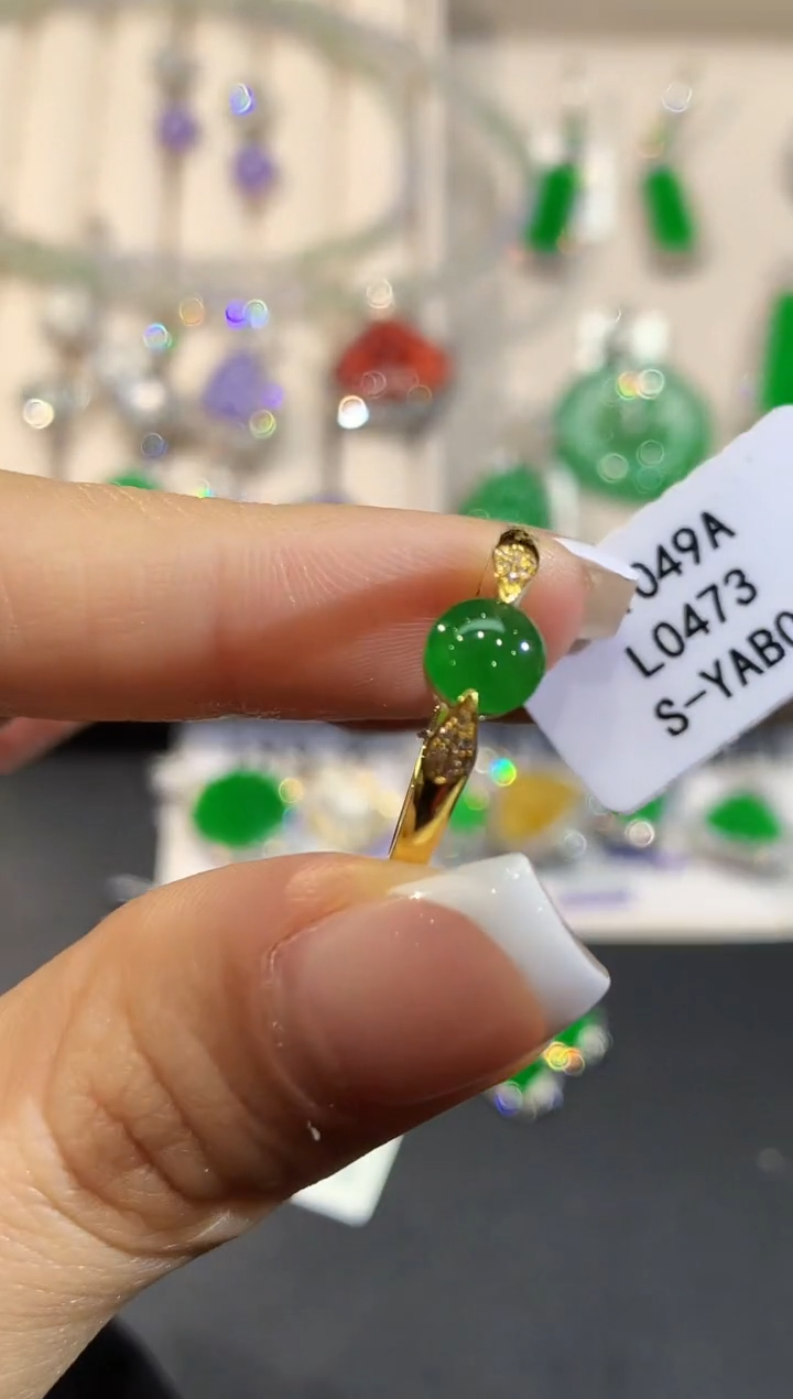 【闪购商品】翡翠戒指18K金镶嵌L0473
