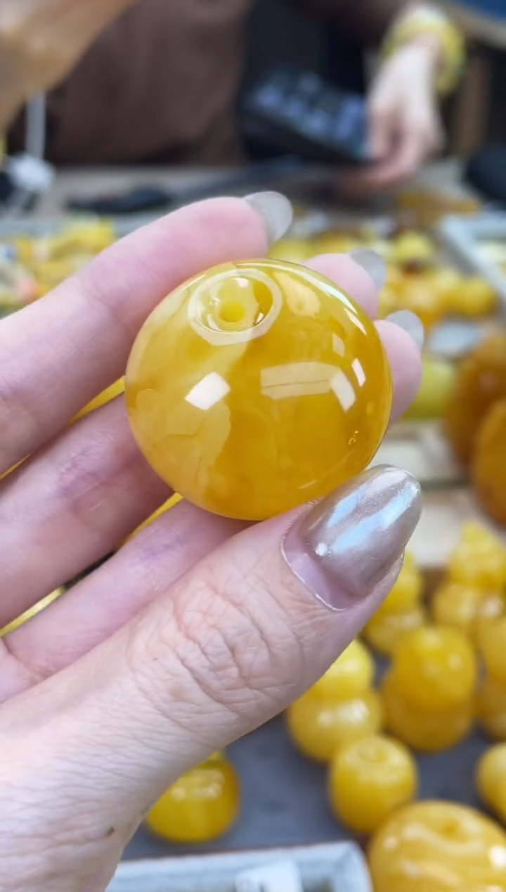 裸石琥珀未镶嵌J57