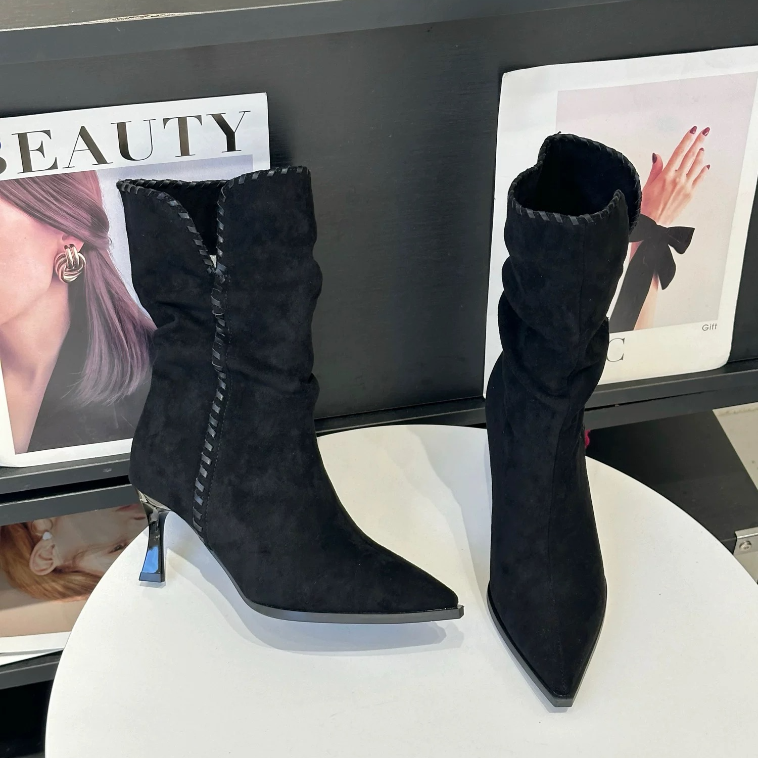 （6厘米）加绒2593-1黑色绒面细跟高跟鞋短靴