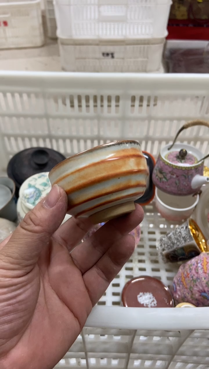 无运费险有瑕疵的摄影的产品有使用过的痕迹有点脏介意勿拍