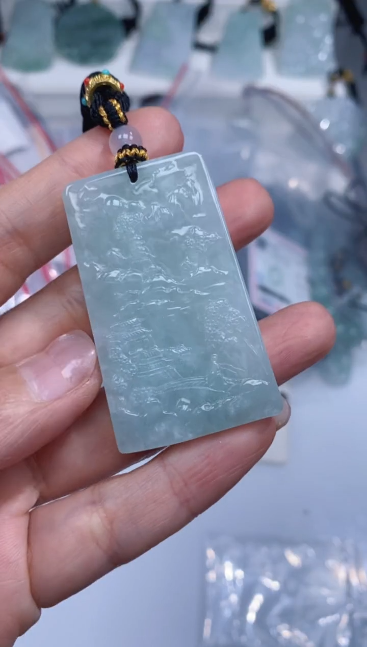 颈饰未镶嵌翡翠吊坠