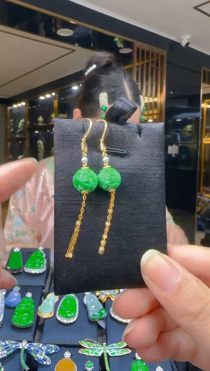 18K金镶嵌翡翠耳饰019(多样性发货发其一)