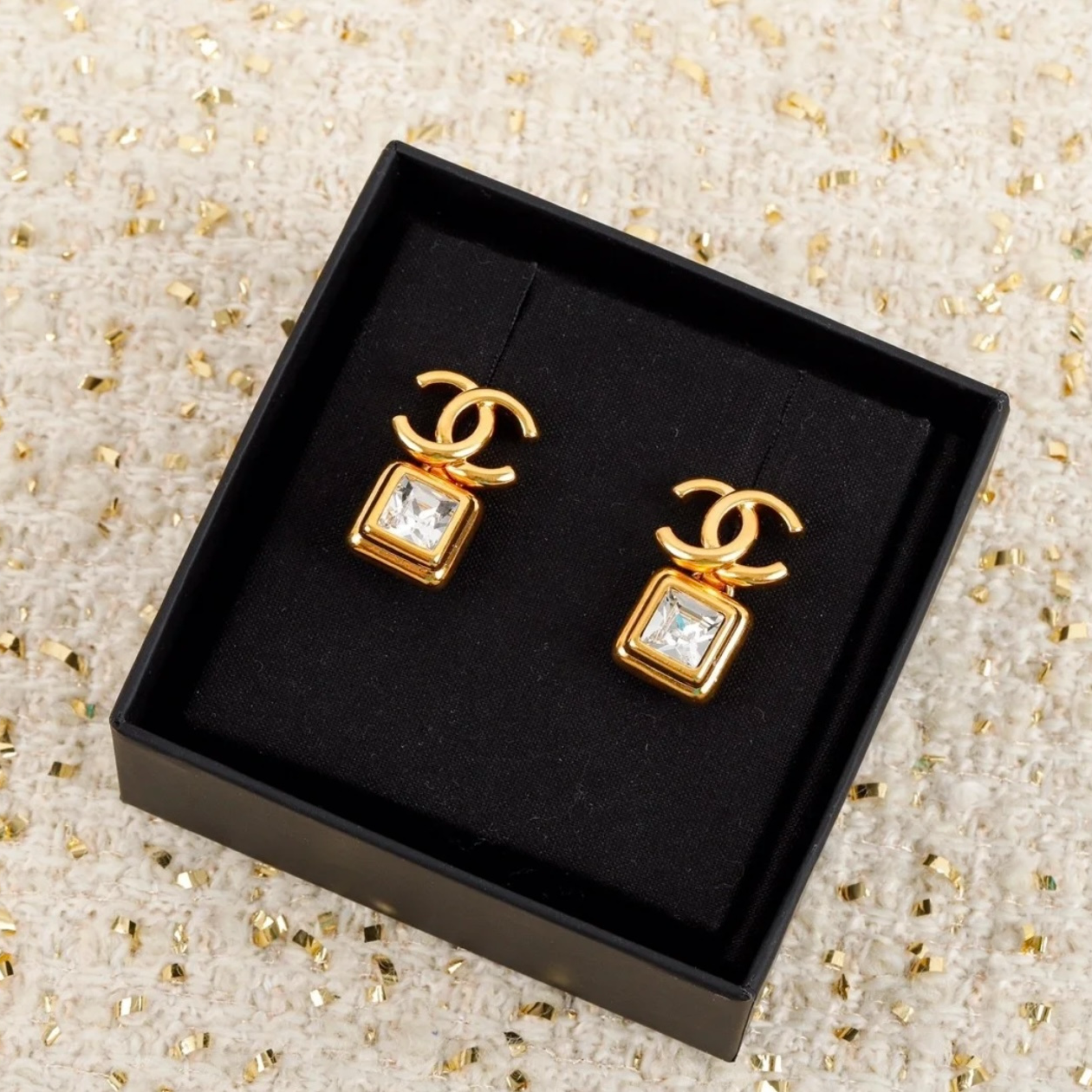 99新 Chanel/香奈儿 7姐专场/ 20B金色方糖双C耳钉