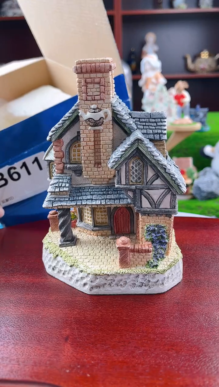 【闪购商品】紫砂茶宠中古小房子