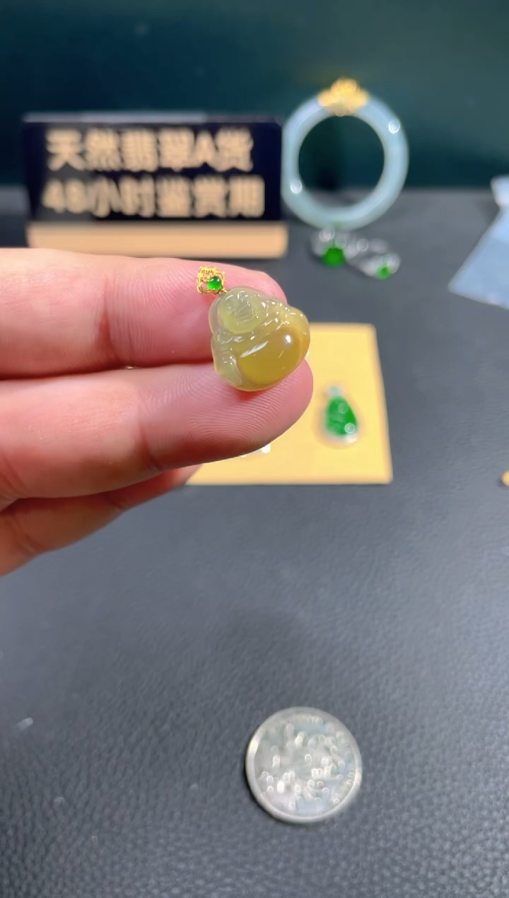 【闪购商品】翡翠颈饰18K金镶嵌翡翠