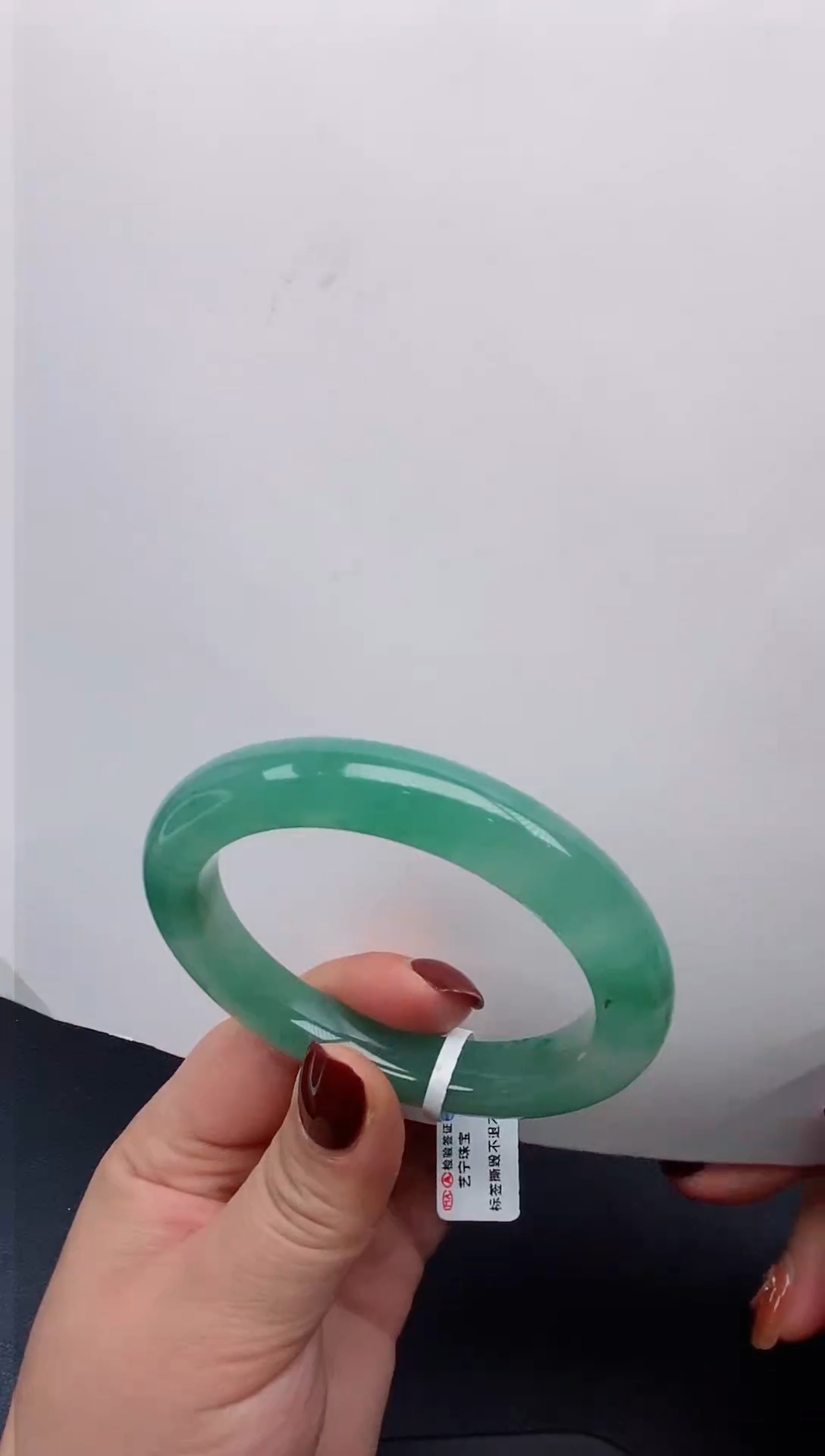 【闪购商品】石英质玉手镯未镶嵌36