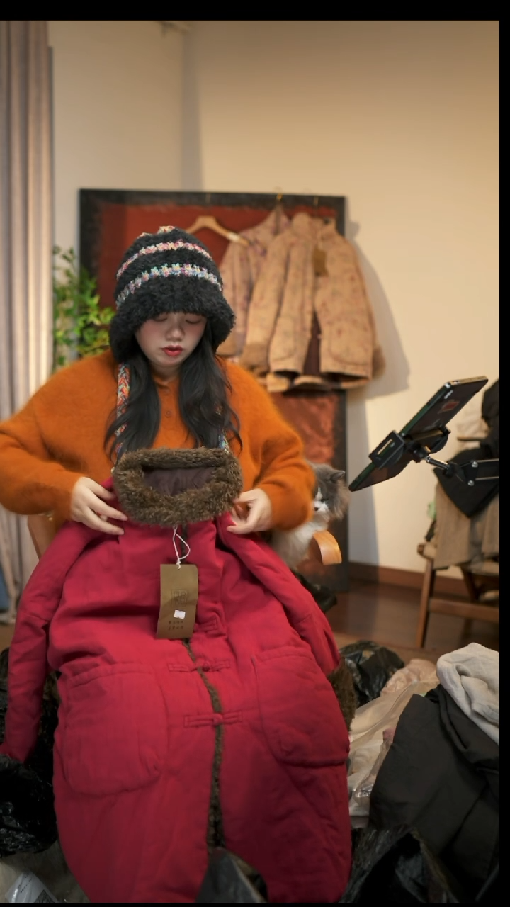 NO退NO换 红色毛绒棉服外套