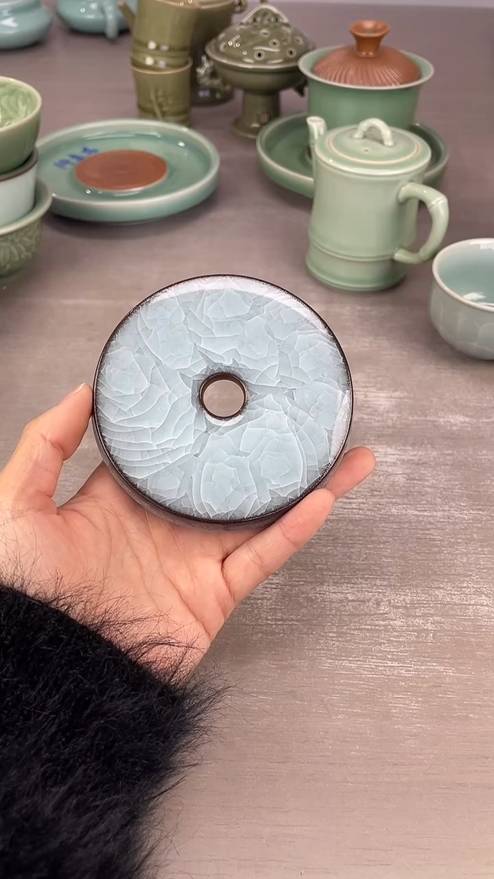 青瓷仓储清仓福利