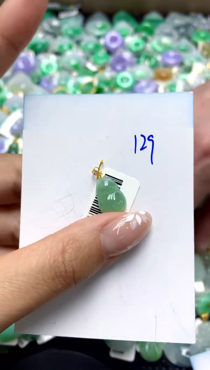 【闪购商品】翡翠颈饰18K金镶嵌111111111111111111