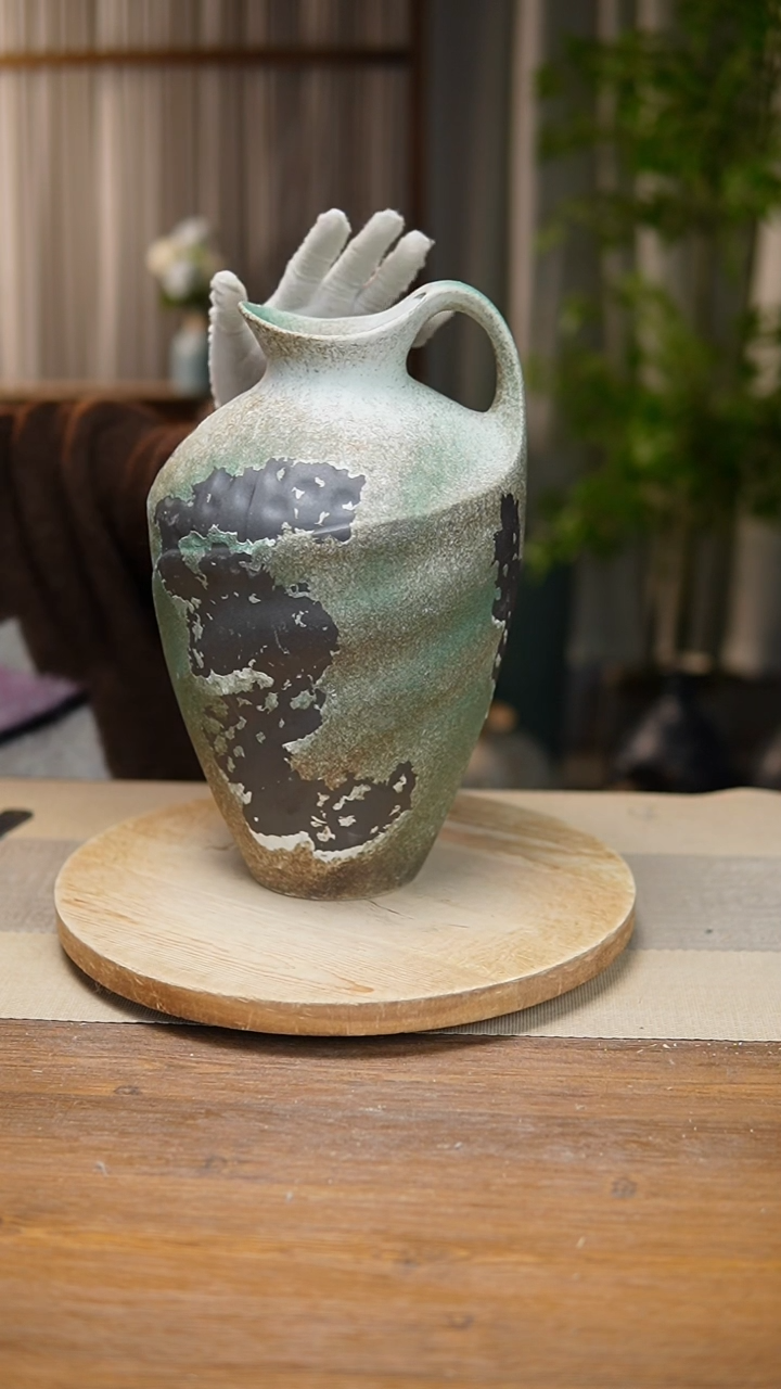 【闪购商品】陶瓷花器诧寂复古绿奶壶