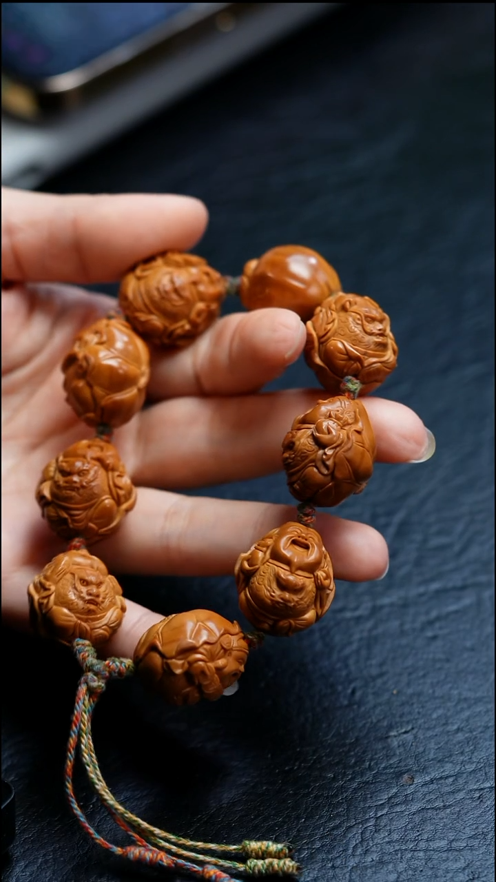 吊坠橄榄核小****！橄榄核