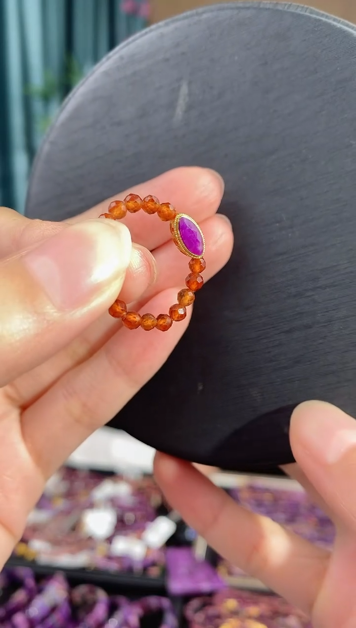 【闪购商品】苏纪石（舒俱来）戒圈18K金镶嵌881