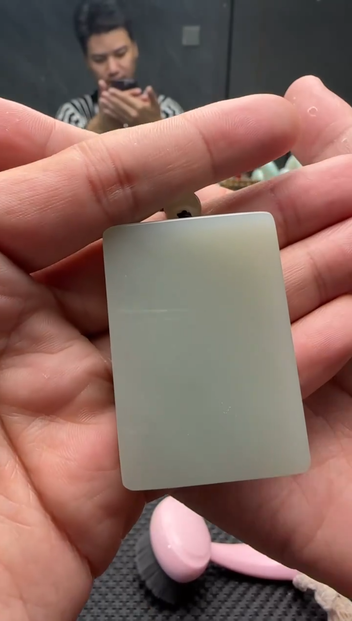 吊坠(赠链)未镶嵌和田玉无事牌