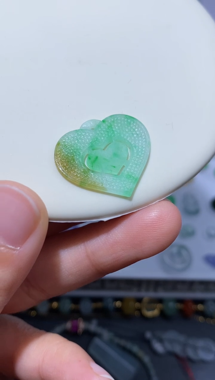 未镶嵌定制翡翠爱心21*23.2*1.5