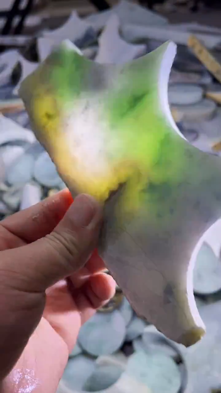 【闪购商品】翡翠挂件未镶嵌A货康壹094