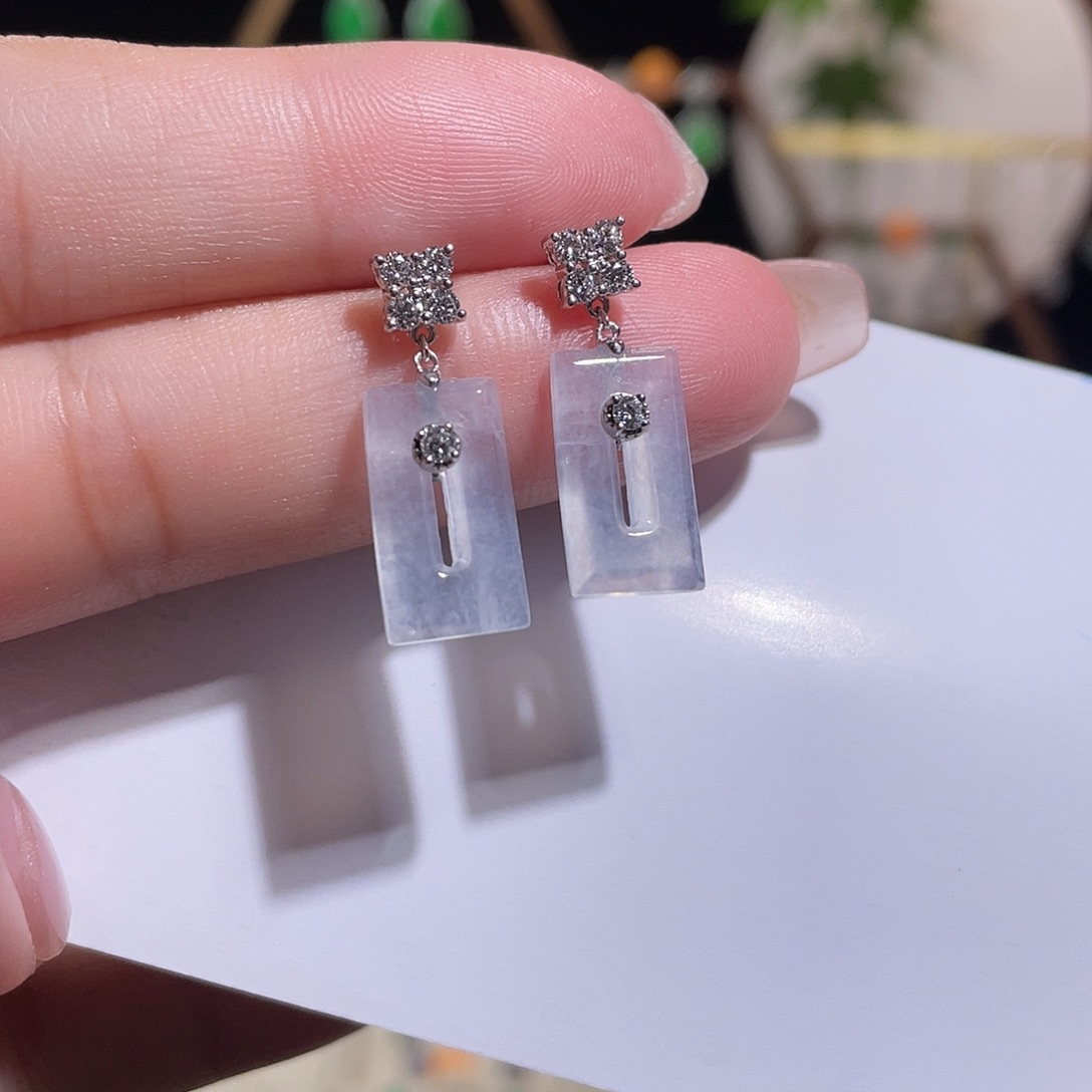 媞姿耳饰  缅甸翡翠A货白冰福贝款