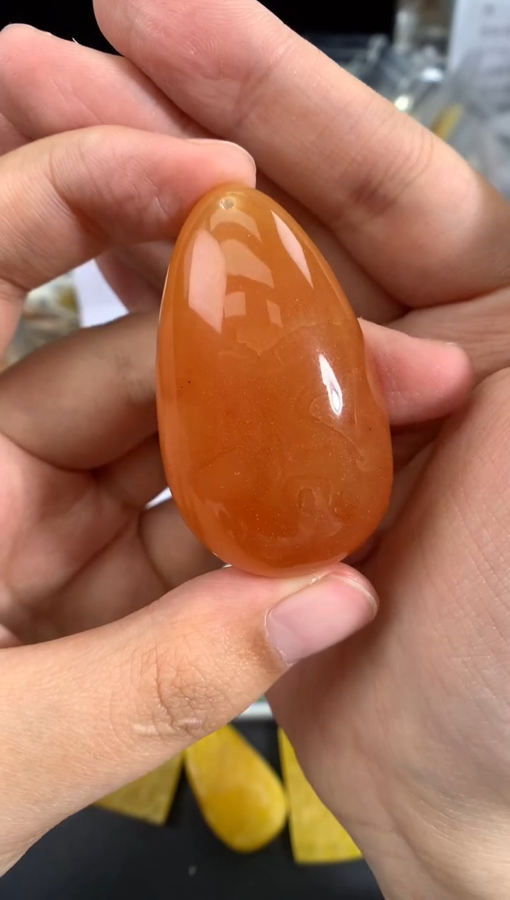 蜜蜡未镶嵌珠宝奇石1