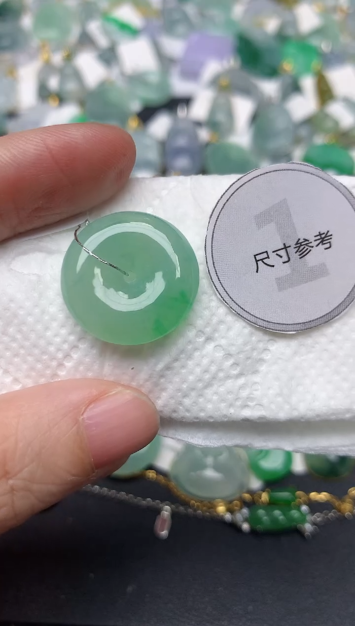 颈饰未镶嵌翡翠天然缅甸A货翡翠