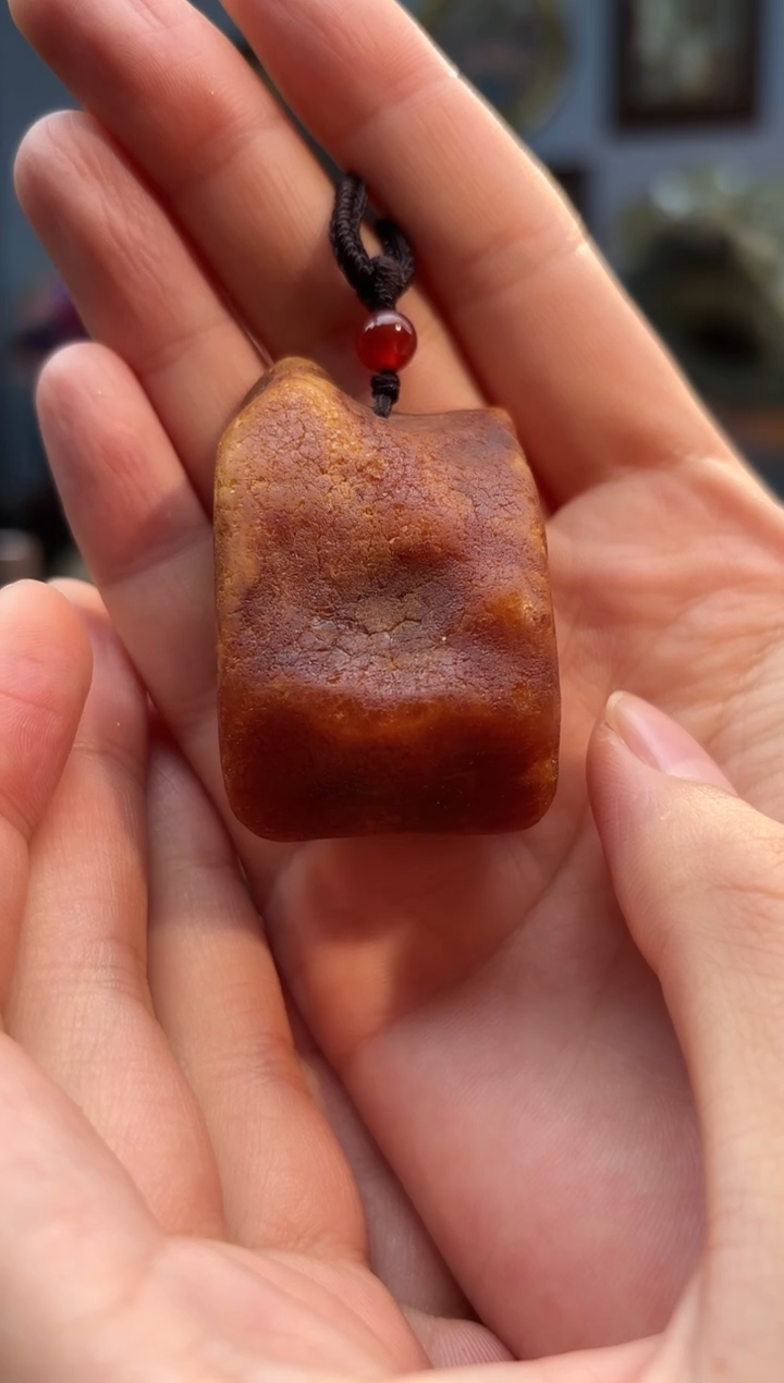 琥珀颈饰未镶嵌吊坠